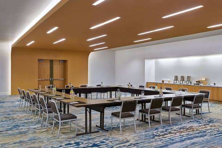 Meeting facility